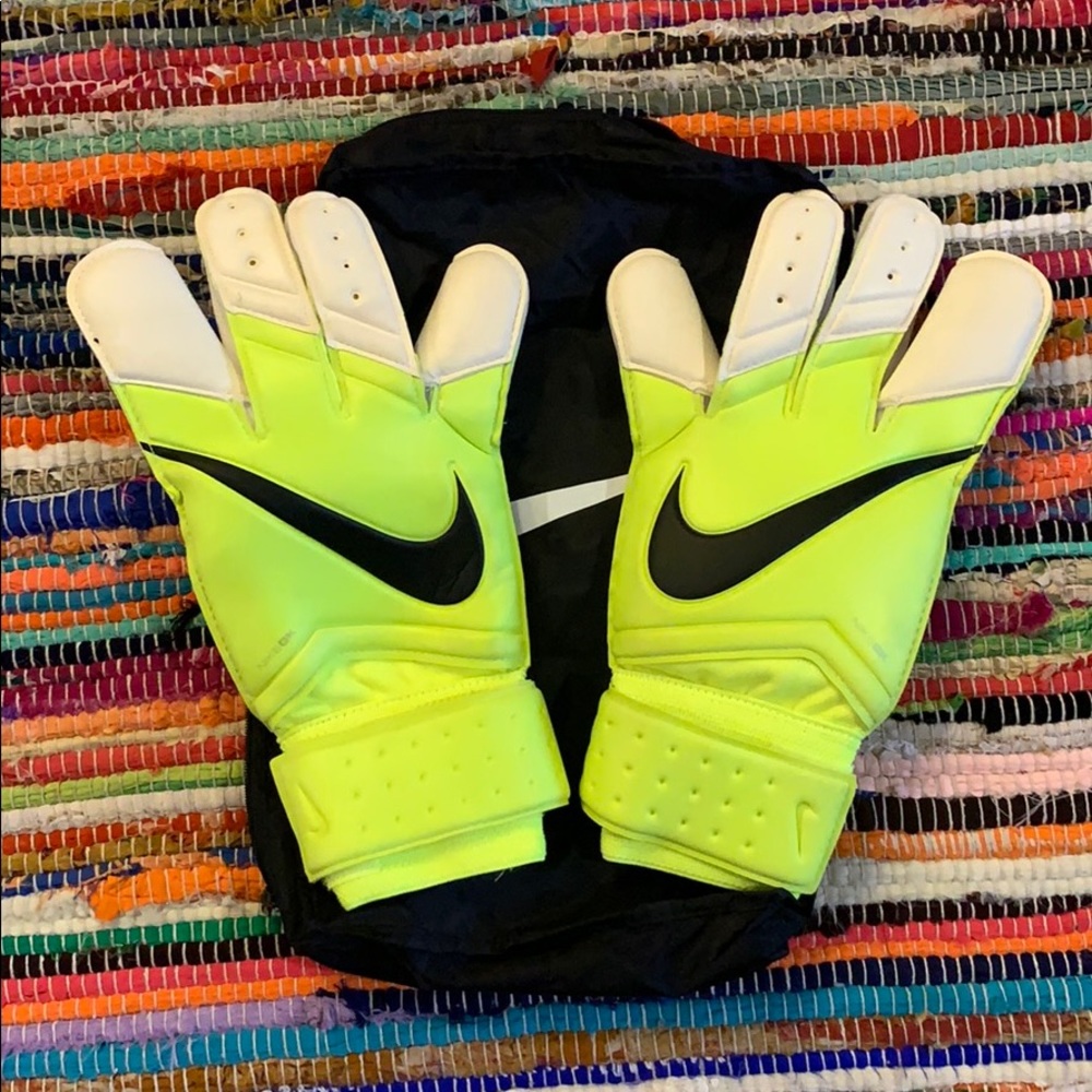Nike Soccer Vapor Grip